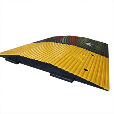 New Arrive Durable Reflective Rubber Black and Yellow Speed Hump, Rubber Speed Hump, Speed Bump image 4