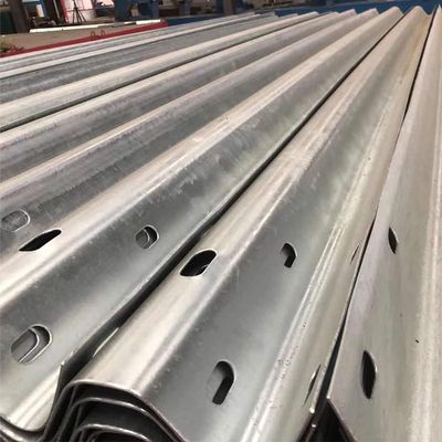 Hot DIP Galvanized Thrie Beam Highway Guardrails, 12ga., Guardrail, Highway Guardrail image 3