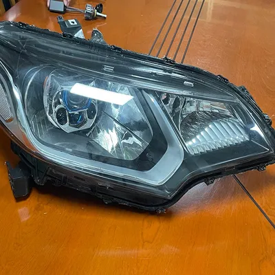 OEM /ODM Service Custom Color Highlight Design LED Headlights (CL0273), LED Headlights, Car Lamp