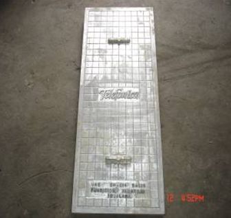 En 124 Standard Rectangle Sewer Ductile Iron Manhole Frame and Cover, Cover Frame, Cast Iron Cover image 5