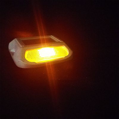Solar Road Stud Raised Pavement Marker Cat Eye Marker Kt409, Road Studs, Raised Pavement Marker image 4