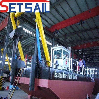 Multi-Function Service Working Boat for Cutter Suction Dredger, Deck Crean Working Ship, Diesel Power Working Tugboat image 4