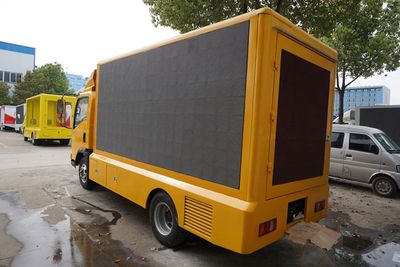 HOWO Full Color Mobile LED Screen Display Advertising Ad Trucks, LED Screen Trucks, LED Advertising Truck image 5