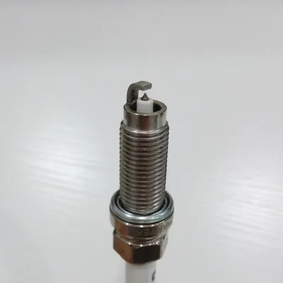 Auto Engine Parts OEM Spark Plug Silzkar7e8s for Jugaur 3.0t, Spark Plug, Spark Plug for Jugaur