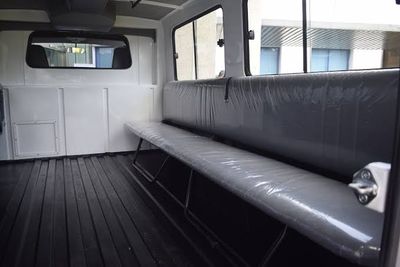 10 to 14 Seats China Isuzu City Bus, Mini Bus, Jeepney image 6