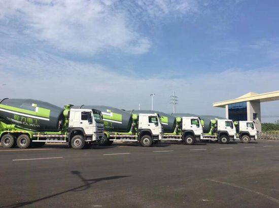 Sinotruk HOWO 6X4 12cbm Construction Machine 22tons 20tons Heavy Duty Cement Mixer Concrete Mixer Truck image 2