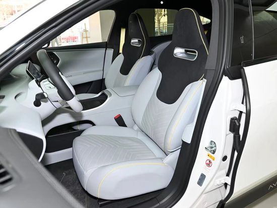 Used Electric Car Avita 11 Car 2022 Long-Life Dual-Motor Version with Five Seats image 3