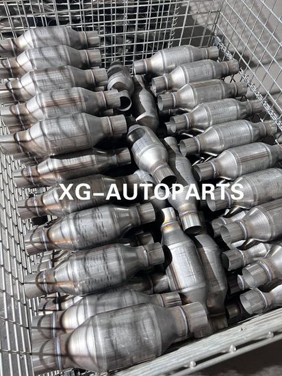 Exhaust System Catalytic Converter for T Oyaota Prado 4000 New Model image 6