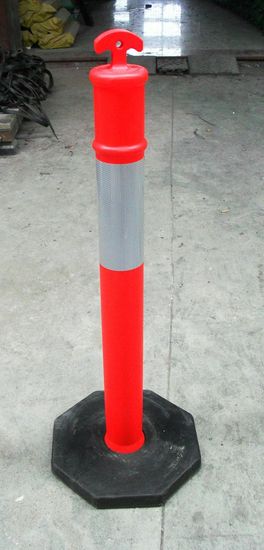 Reflective Flexible Traffic Red T Top Delineator Spring Post image 2