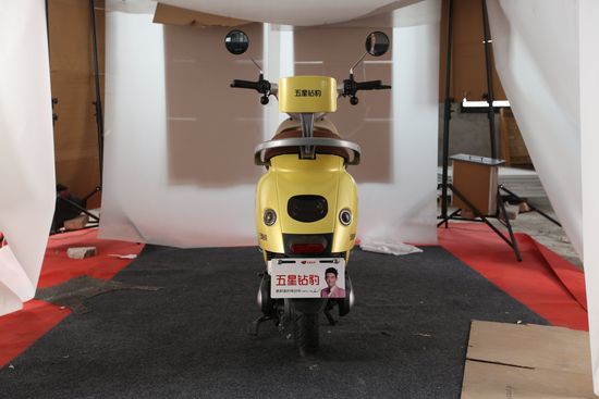 Promotion Cheap Price 60V20ah Lead Acid Battery Electric Scooter for Woman image 5