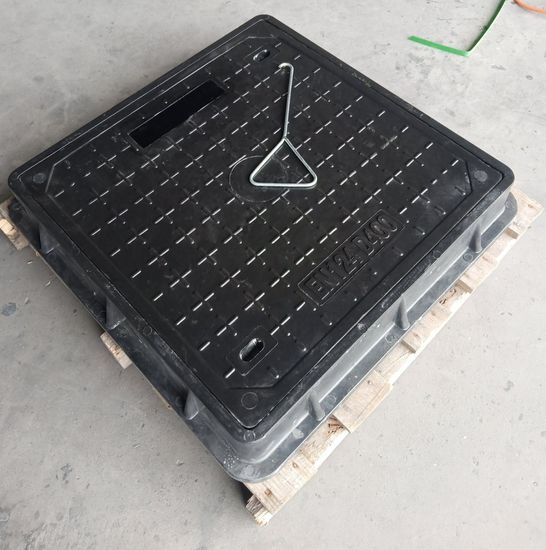 Customize Pattern Corrosion Resistance Fiberglass Square Manhole Cover Plate Design D400 En124 image 6