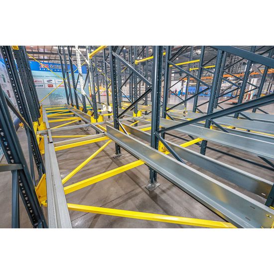 Automated Storage System Heavy Duty Pallet Racking Warehouse Radio Shuttle Rack image 3