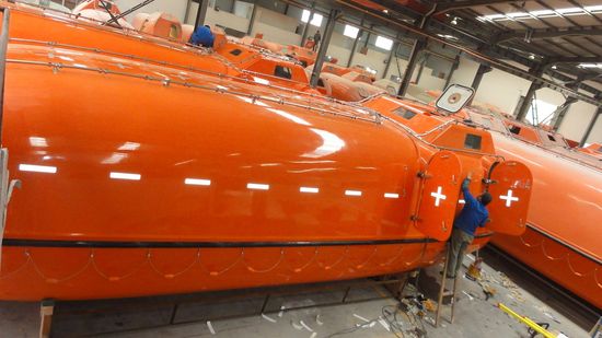 Solas Standard Irs BV Certificate Totally Enclosed Lifeboats 100 Persons Capacity with Life Boat Davit for Vessel image 5