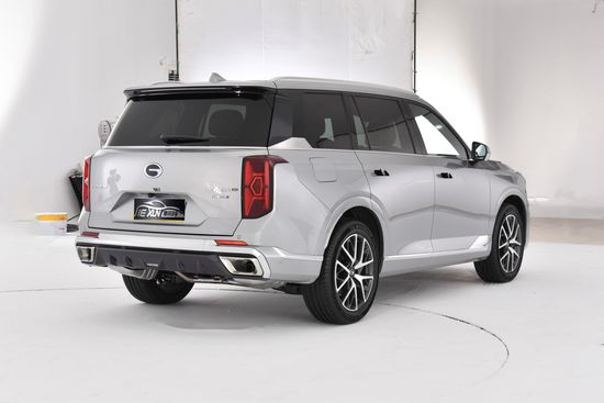 GAC Trumpchi GS8, a New Low-Cost Hybrid Gasoline SUV for Sale in China image 3