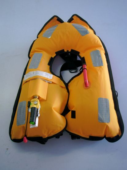 Wholesale  Solas Automatic CO2 Inflatable Life Jacket Vest with Cheaper Price image 4