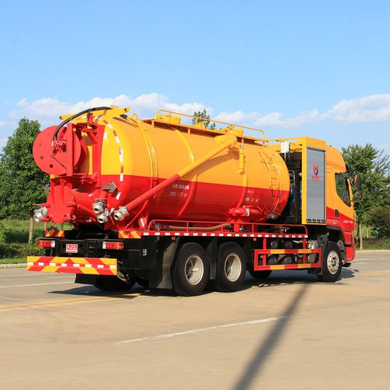 Professional High Pressure Pipeline Cleaner with Suctioncleaning The Suction Truck image 4