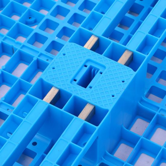 Wholesale Euro HDPE Large Stackable Reversible Plastic Pallet image 2