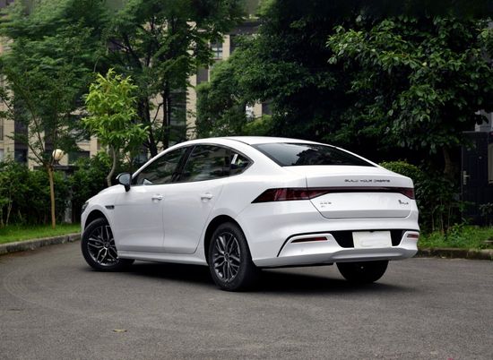 2022 Cheapest and Most Popular Hot Selling Used Cars EV Byd Series Qin EV 500km New Cars image 2