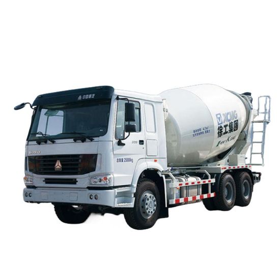 China Concrete Machine Mixer with Sinotruk Chassis Xsc3311 image 3