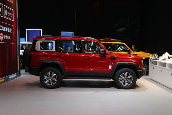 2024 Conventional-Fuel-Vehicles Baics Bj40 2.0L Fabricado En China Gasoline Car image 4