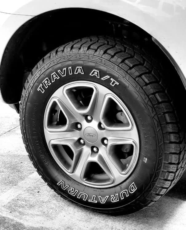 Commercial Vehicle Tyre White Letter 235/75r15 245/70r16 Top Quality Duraturn Neolin