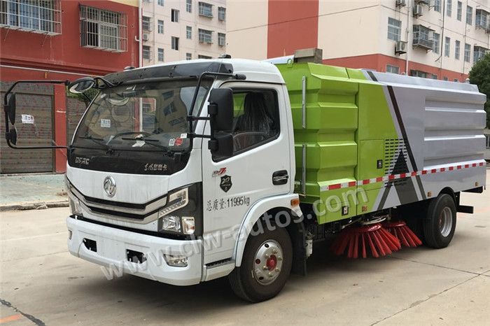 Dongfeng 4X2 Road Sweeper Truck Street Sweeping Machine 8m3 Van Type