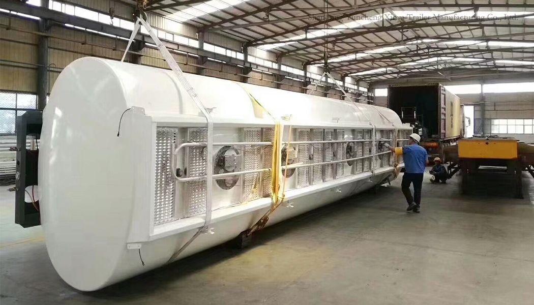 Asphalt Tank Car with Insulation Cotton and Heating Tank Semi Trailer