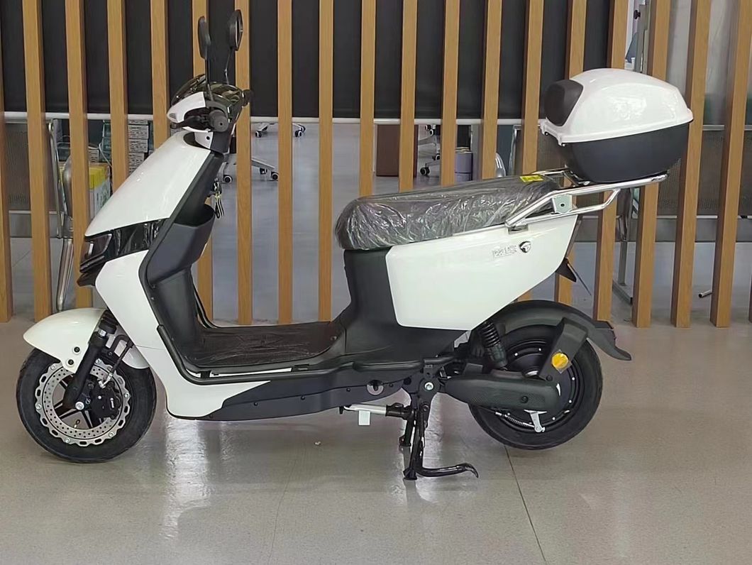 Saige 3c Electric Moped with 30mph Max Speed and Pedal