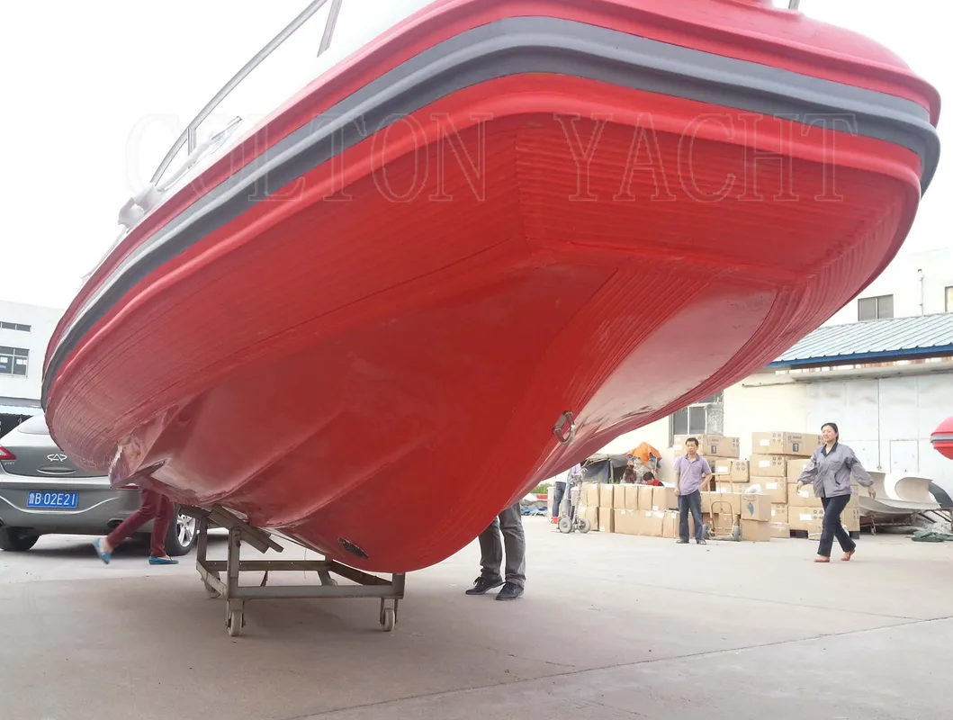 680cm Luxury Rigid Inflatable Boat with PVC or Hypalon Material