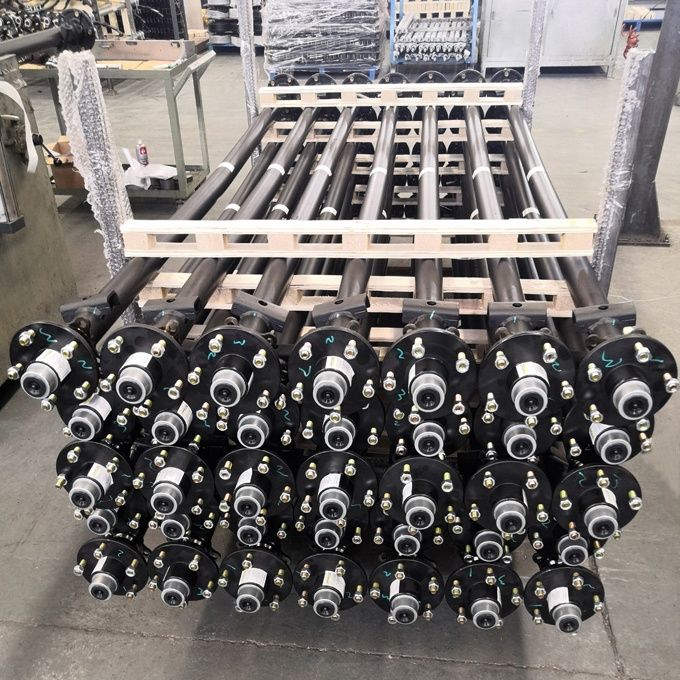 2K 5X4.5 Bolt Pattern 61&prime;&prime; Long Trailer Axle with Idler Hubs