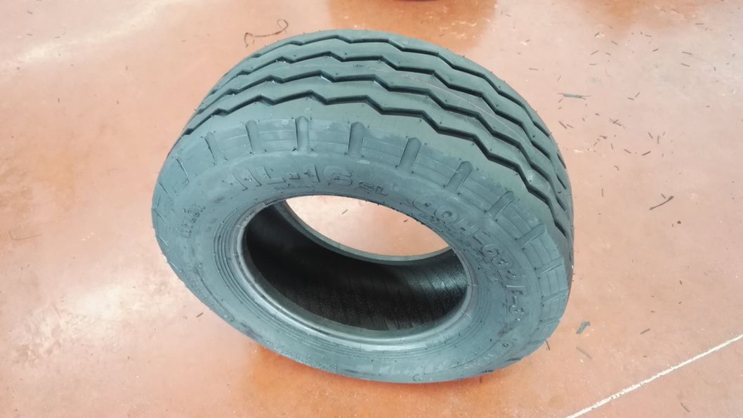 Farm Agricultural Tyre Industrial Tractor Tire Front Tire Tubeless F-3 11L-15 Radial AG Tire Ensure Excellent Stability and Drivability Good Wear Resistance