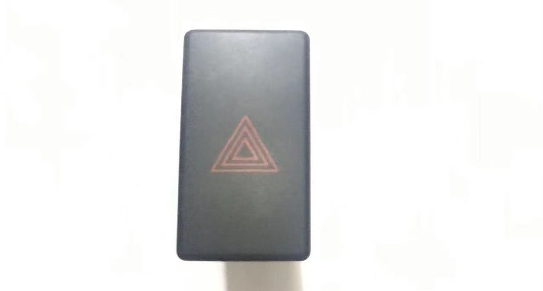 Car Auto Parts Emergency Alarm Switch for Dongfeng Glory 330 (4129010-FA01)