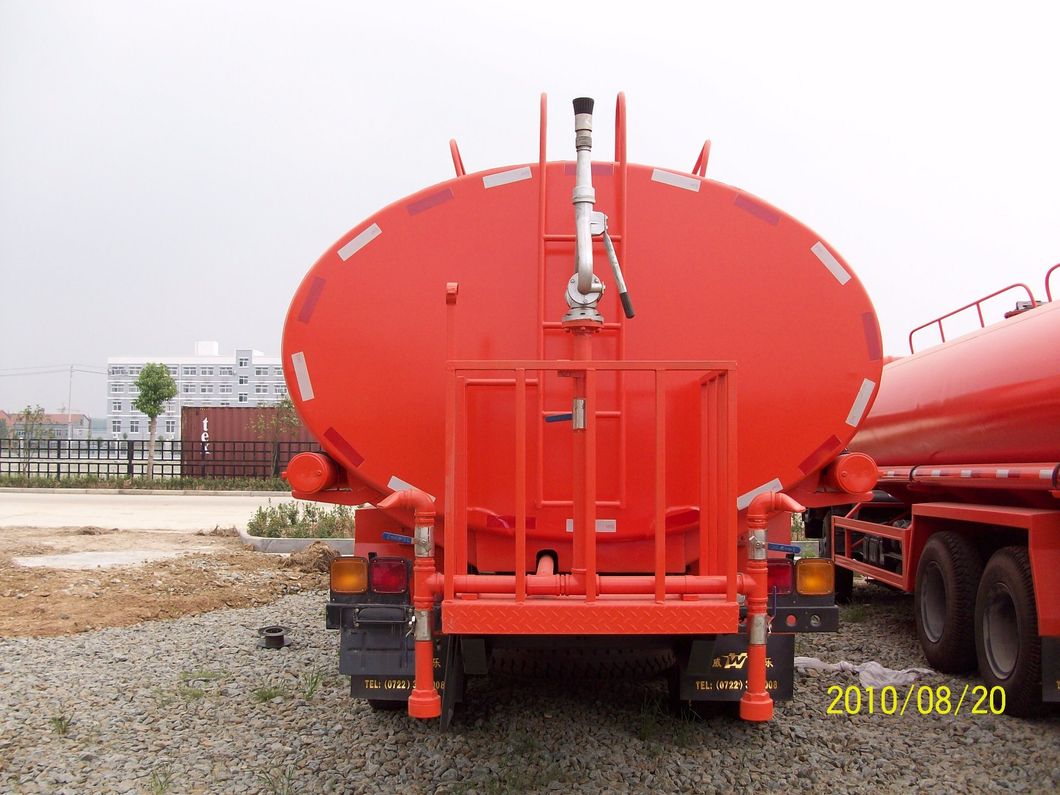 Sinotruk HOWO 8X4 Water Tank Truck with Volume 30000liers
