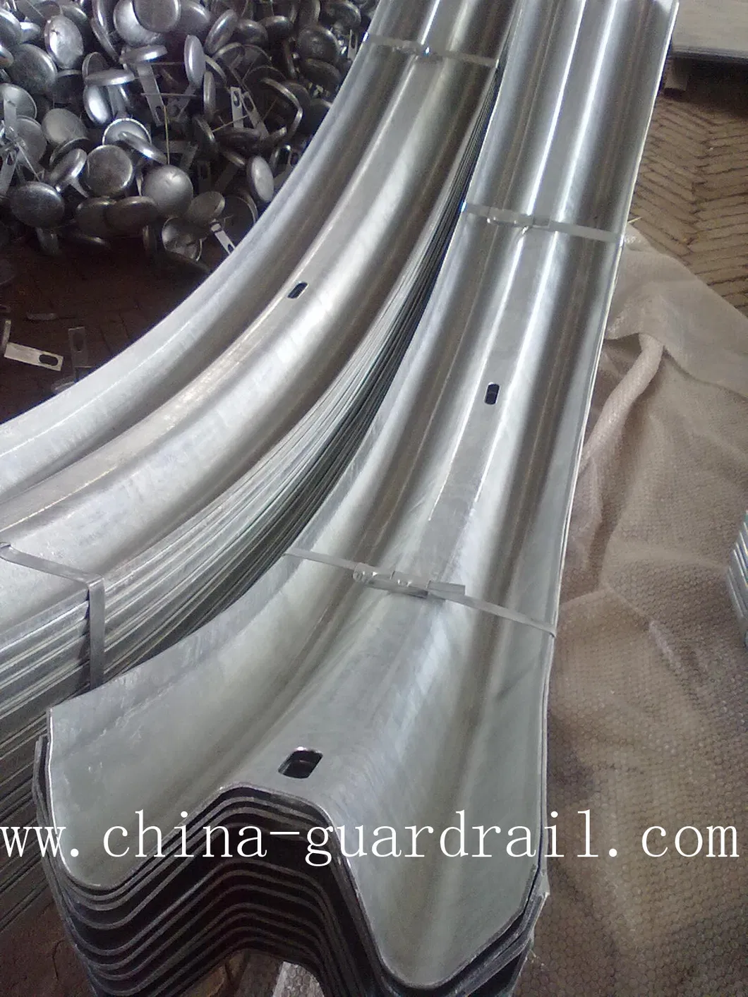 Mild Steel Beam Crash Barrier Defensa Caminera Galvanized