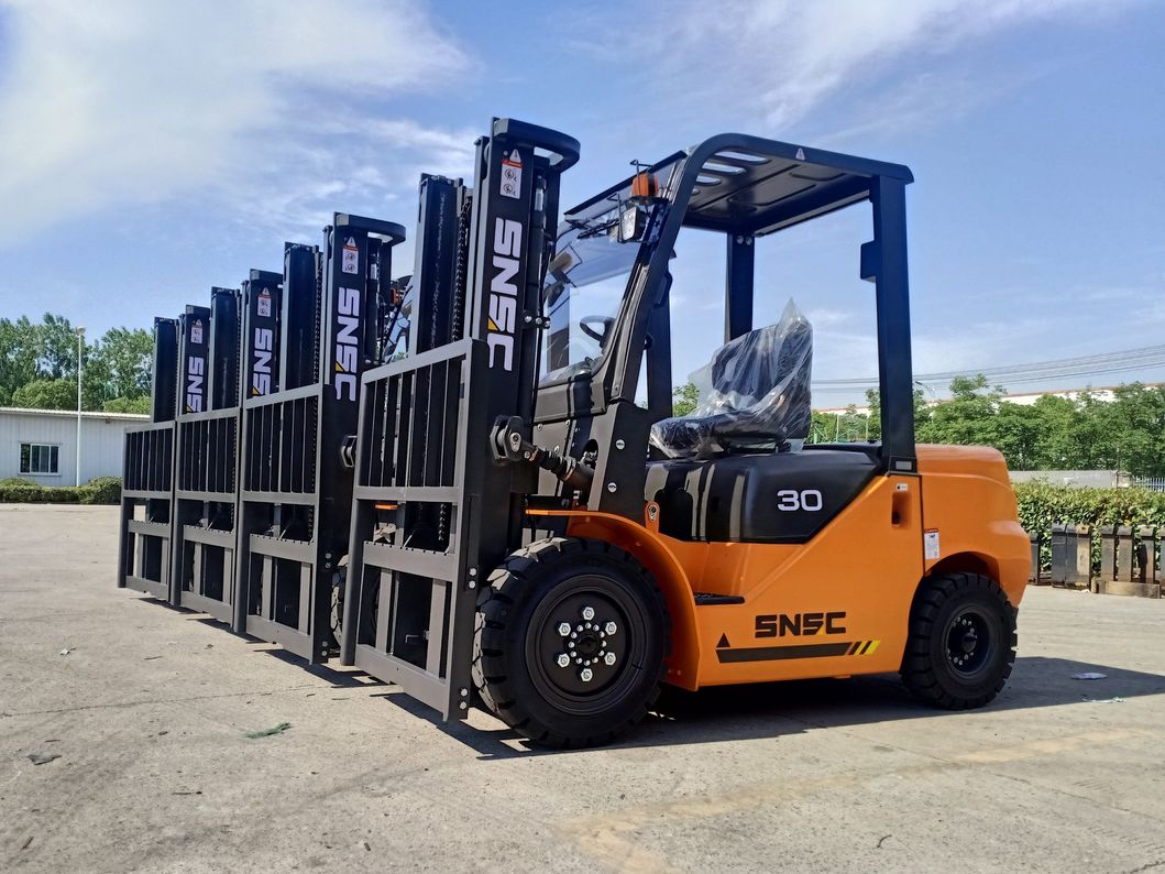 2t 2.5t 3t 3.5t Cabin Diesel Forklift, Gabelstapler Liftor, Grua Horquilla