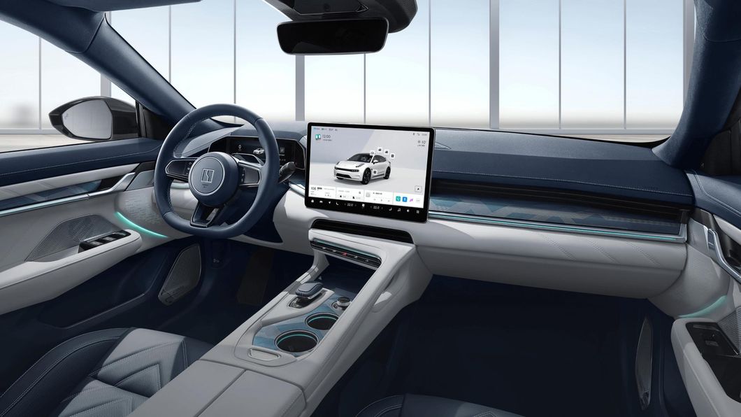 Fast Shipping 546/656/741km Range Five Seat High Speed EV New Energy Automobile Zeekr 001