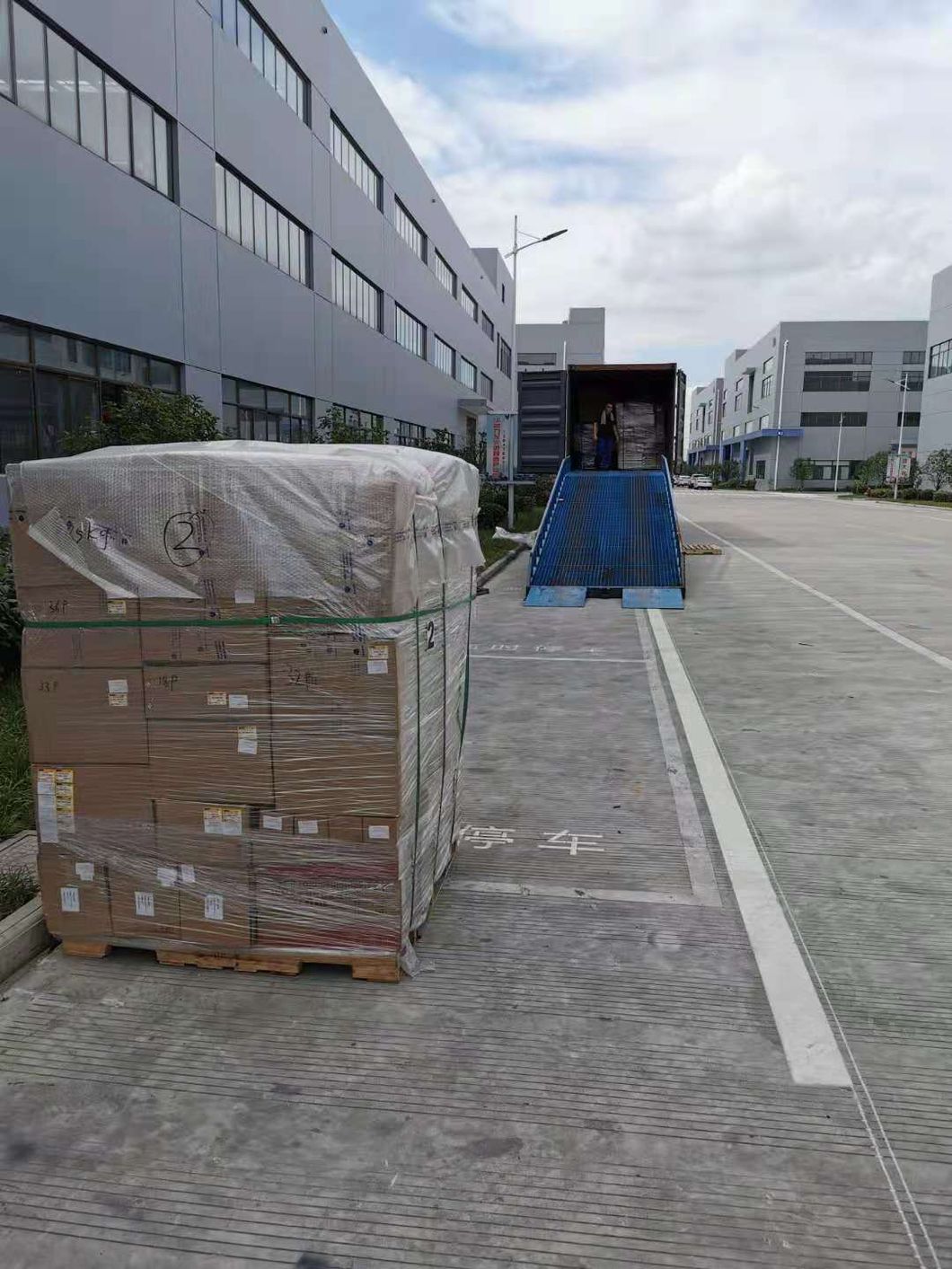 Forklift Spare Parts Generator&amp; Alternator Used for S4s/S4q2 with OEM 32A68-00302FC
