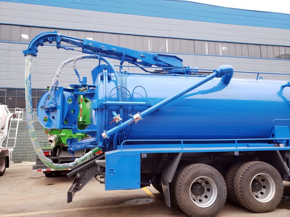 6X4 20cbm Cleaning and Suction Sewage Truck for Sale