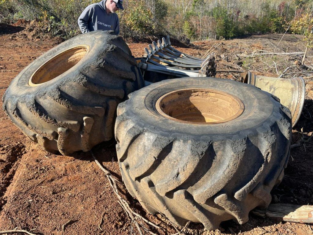 Longway/Comfast/Treadura Brand Forestry Tire 400/60-15.5tl Nylon Tire Tubeless 14pr 16pr Agricultural Tyre Flotation Tyre Lmplement Tyre