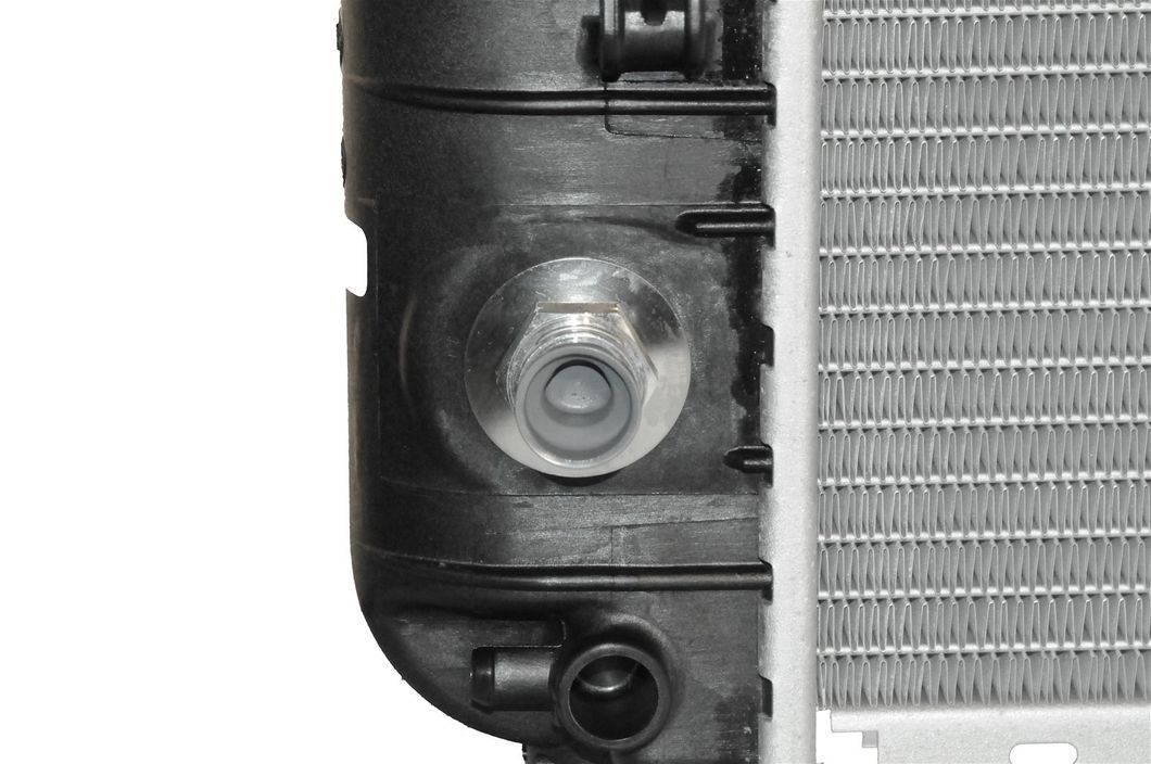 New Radiator Assembly Fits Hummer H2 6.0L 2003-2004 GM3010274 15841574 15841570