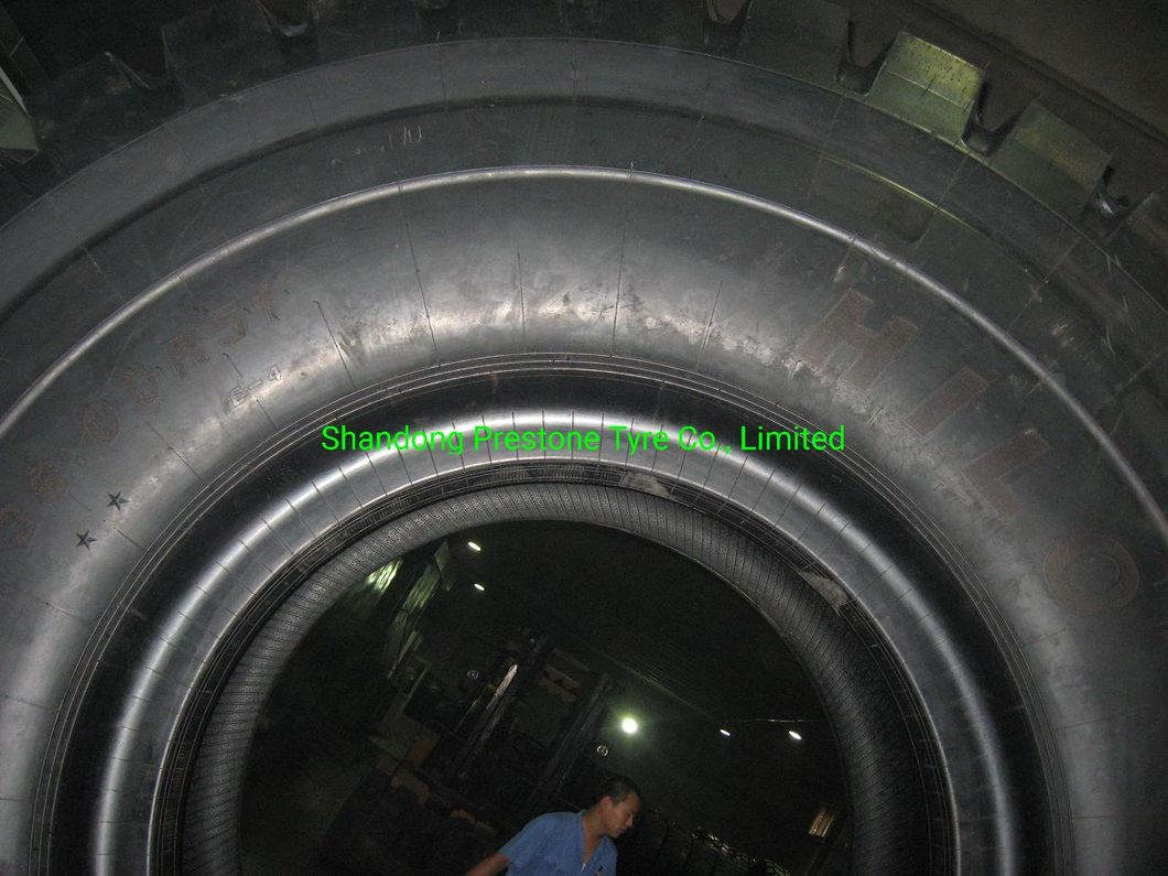 Hilo Bias/ Nylon Giant OTR Tire Hlg01/Hlg02 E4 Pattern (27.00R49 33.00R51 36.00R51)