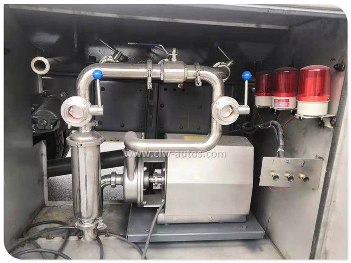 China Hot Sale 6cbm 8cbm 10cbm Fresh Milk Transportation Tanks 6t 8t 10tons Stainless Steel 304/2b Milk Tanker Tank Truck