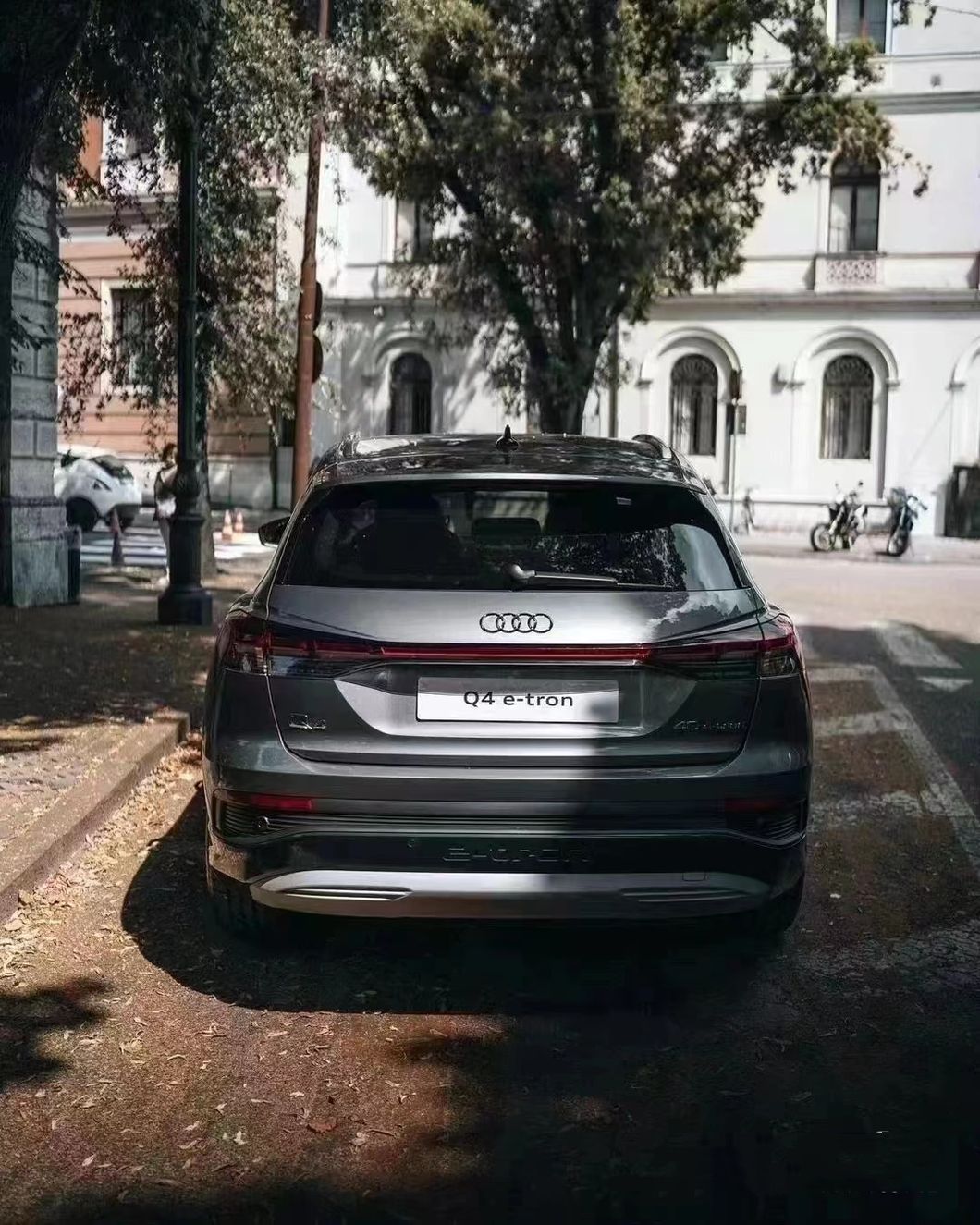 Rwd Left Hand Drive Mobile APP Remote Control Car Audi Q4 E-Tron Pure Electric 204 Horsepower Pure Electric Range 605km
