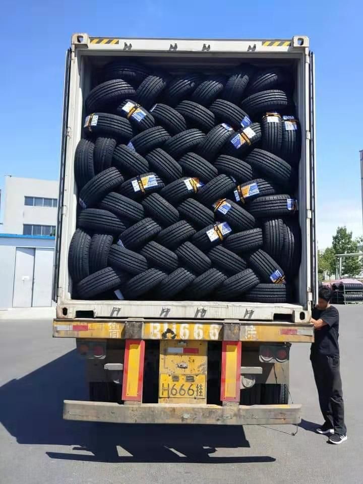 Winda/Boto Brand Car Tyre Lt215/75r15 Tires All Terrain Tyre with High Quality From Wanda Boto Tyre Factory with Fast Delivery Can Mix Load with Truck Tyre