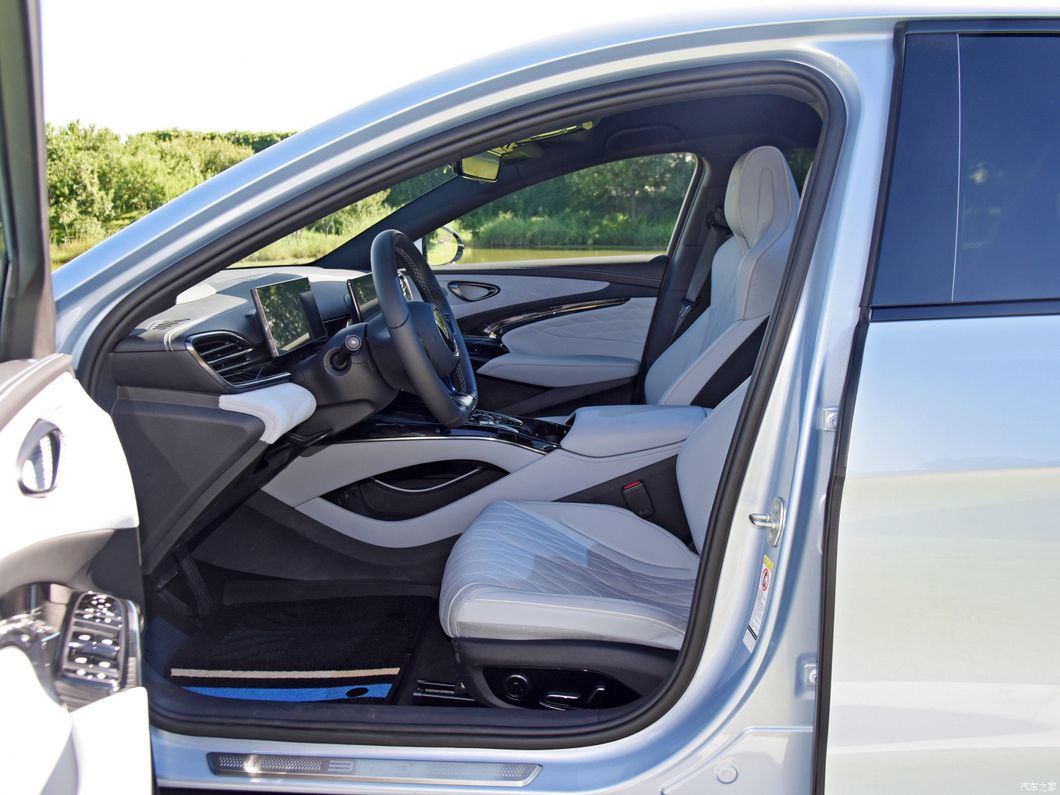 Popular Promotion My22 Ctlc Grey Haibao 650km Range Rwd Electric Cars