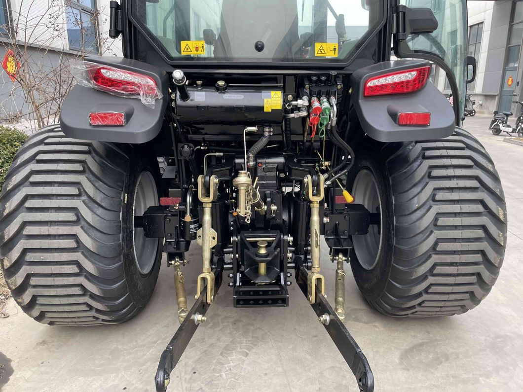 Made in China 30HP-50HP 4WD Mini Compact Farm Tractor with Front End Loader