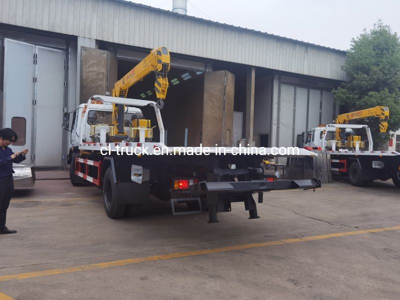 Dongfeng Wrecker Truck with 3tons 4tons Crane