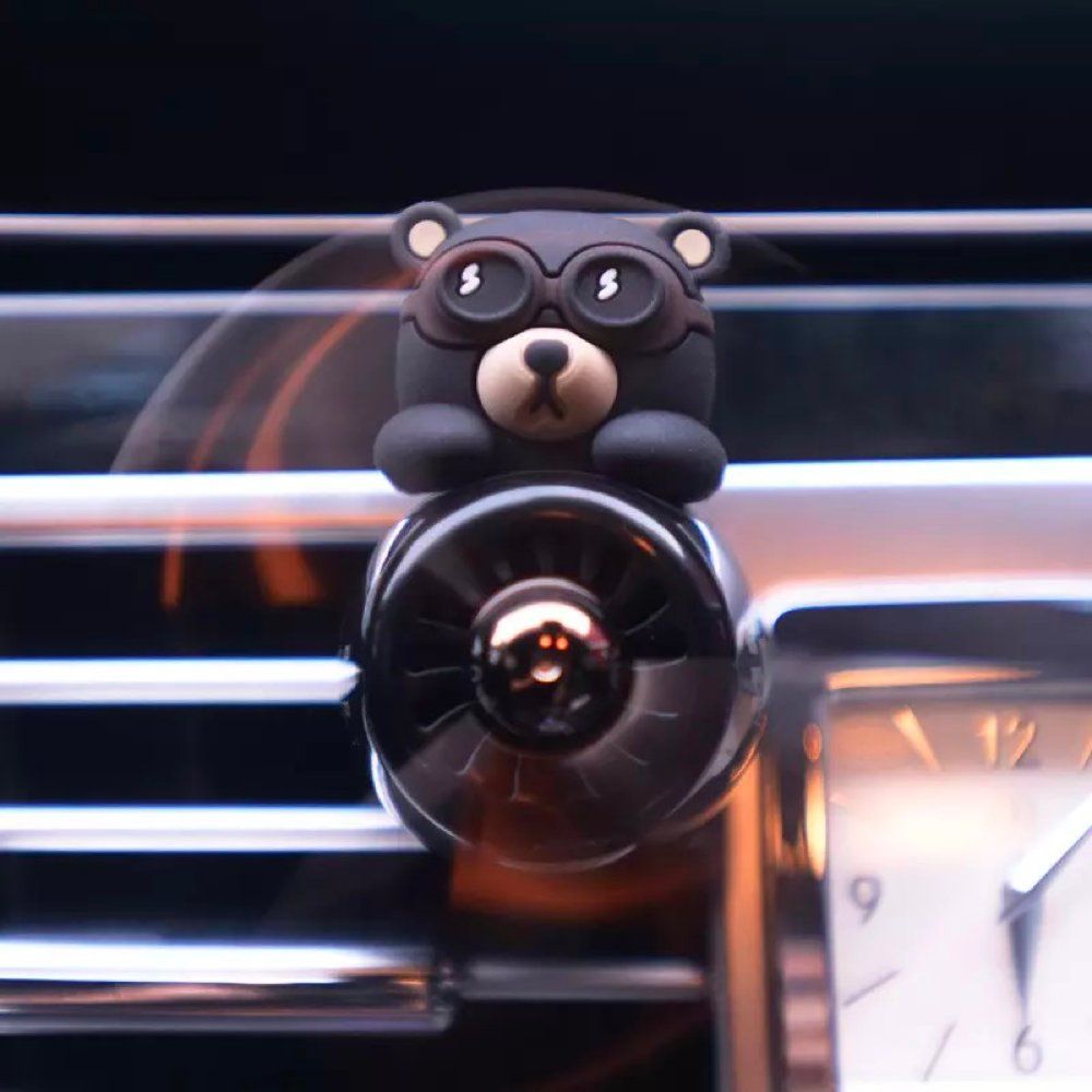 Auto Accessories Interior Perfume Diffuser Car Air Freshener Bear Pilot Rotating Propeller Car Outlet Fragrance Air Freshener