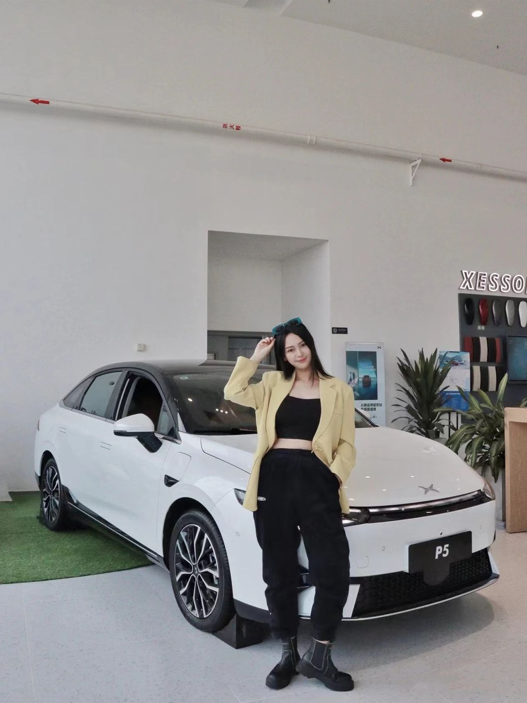 2023 460e+ Front Wheel Drive Pure Electric 211 Horsepower Electric Sedan Car Xpeng P5 Nedc Range 450km with High Speed 170km/H