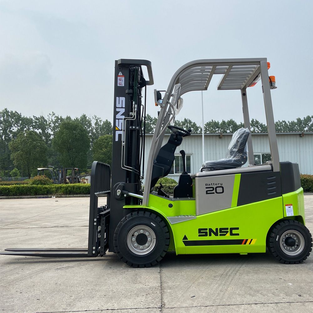 Snsc Brand New 4-Wheels Lithium Battery Operated Forklift Lion